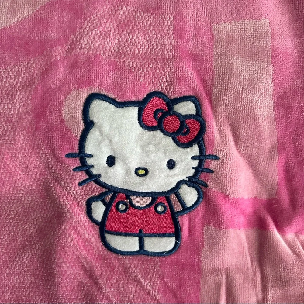 Hello Kitty Pink Oversized Towel